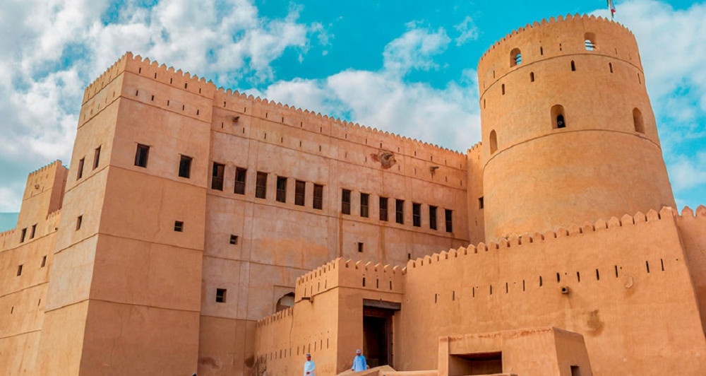 Forts of Oman Full Day Private Tour