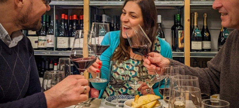 Barcelona Life: Dine Food, Wine and Culture Tour