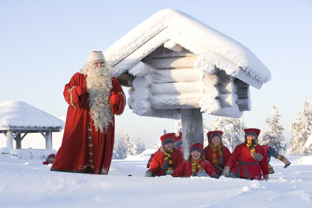 Happy Family Day: Santa Claus Village & SantaPark Tour