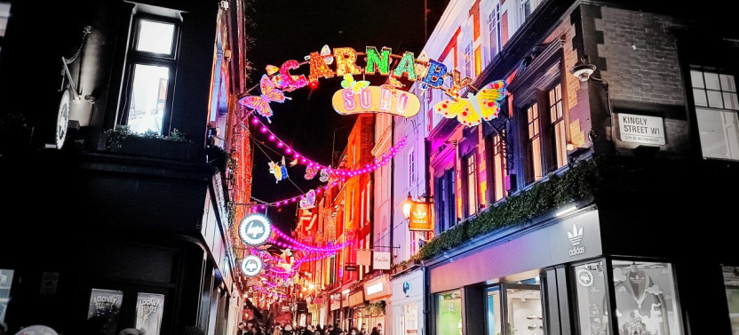Private Tour: London Christmas Lights & Sights in an Iconic Black Cab