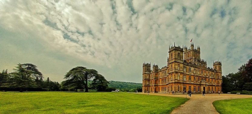Private Highclere Castle Transfer - Downton Abbey