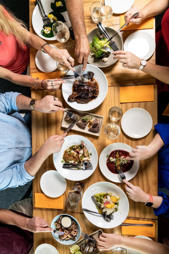 4-hour Outback Gourmet Food & Art Tour