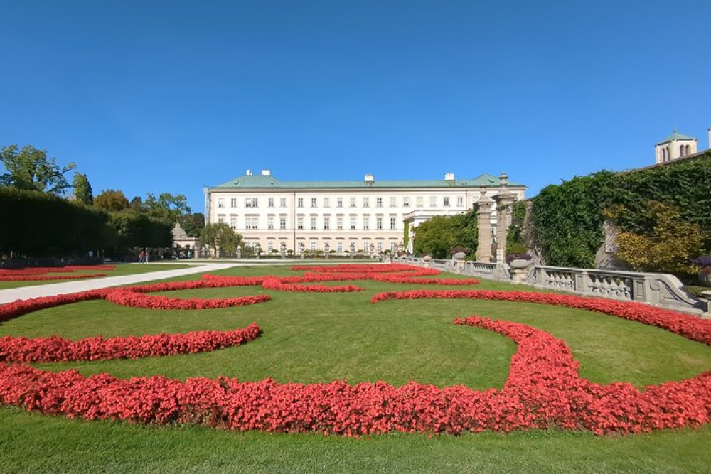 Vienna: Small Group Tour to Salzburg and the Lake Region