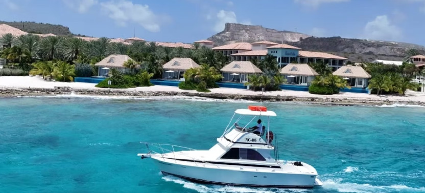 Half Day Yacht Cruise & Snorkel with Stephanie