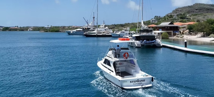 Half Day Yacht Cruise & Snorkel with Stephanie