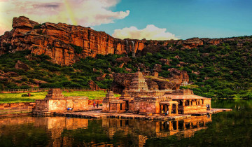 A picture of 21 Day India's Rich Heritage Tour: Temples, Caves & Beaches Circuit