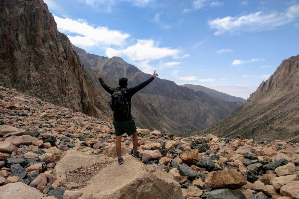 Hiking “Cajón de los Arenales” from Mendoza or Uco Valley