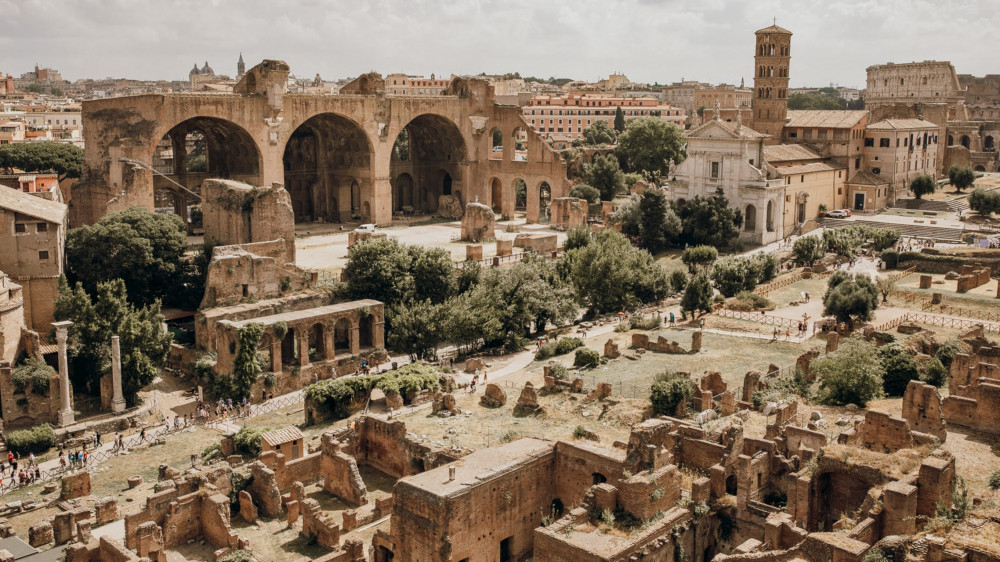 Colosseum Arena Floor & VIP Caesar's Palace SUPER Sites Tour