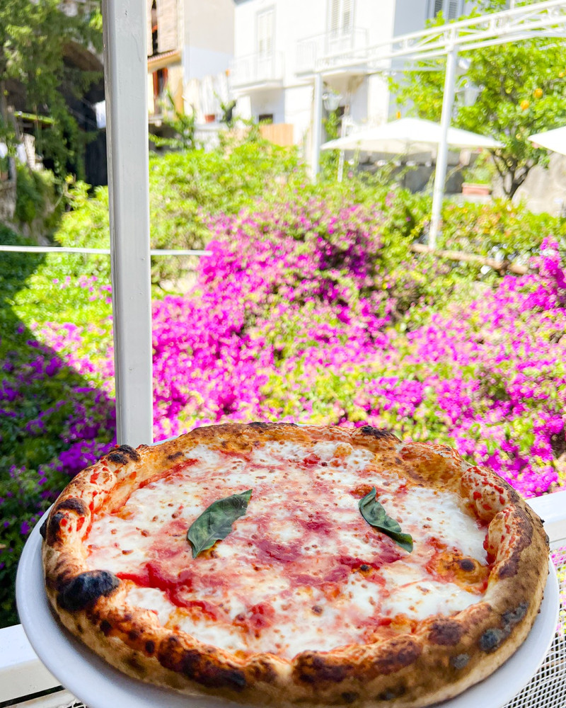 Small Group Positano Pizza Making Class With Drink Included