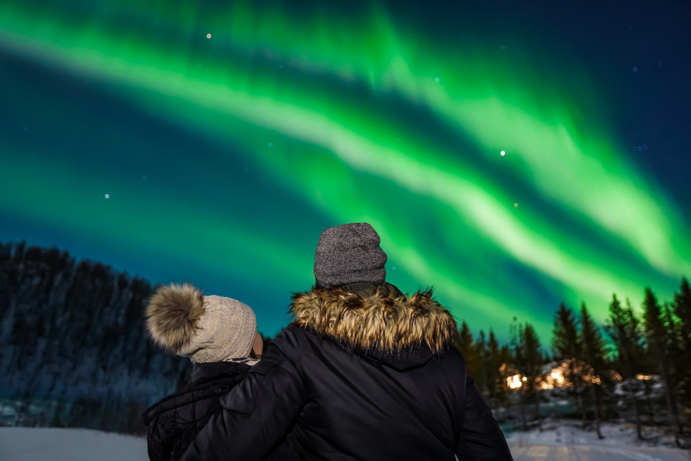 Tromsø: Private Northern Lights Expedition with Photographer