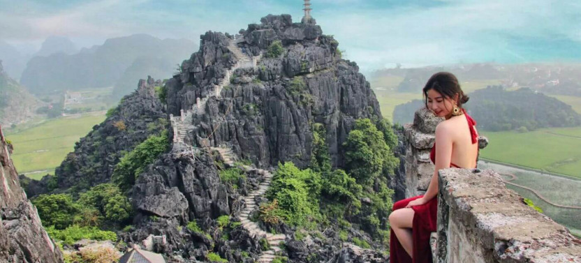 Trang An Ninh Binh Wonders: Mua Caves, Hoa Lu Citadel & Grottoe Boat Tour