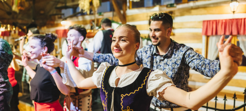 Folklore Dinner - Unlimited Drinks 4 Course Menu