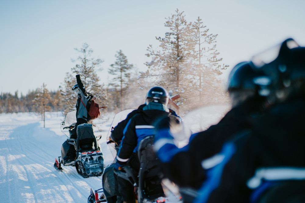 Guided 1-Hour Snowmobile Safari Through Arctic Forests in Levi