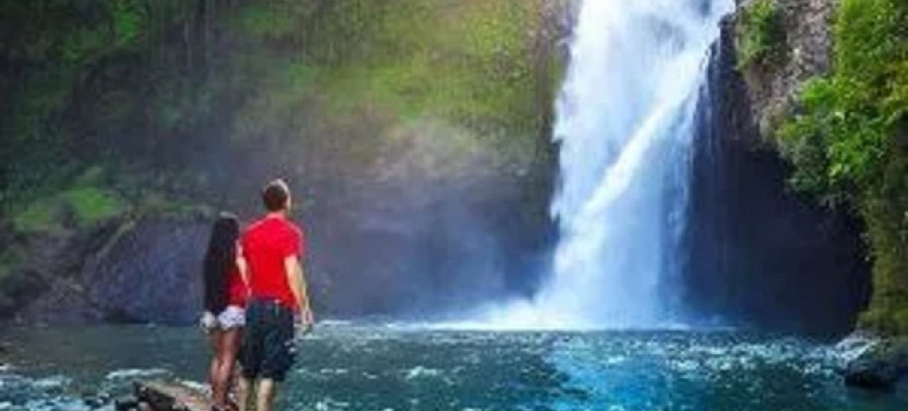 Blue Lagoon Snorkeling & Tegenungan Waterfall