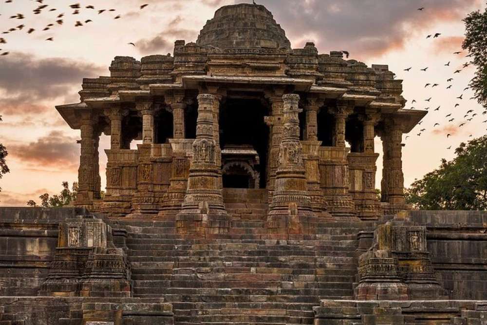 3 Day World Heritage Site Tour : Patan, Dholavira & Little Rann Of Kutch