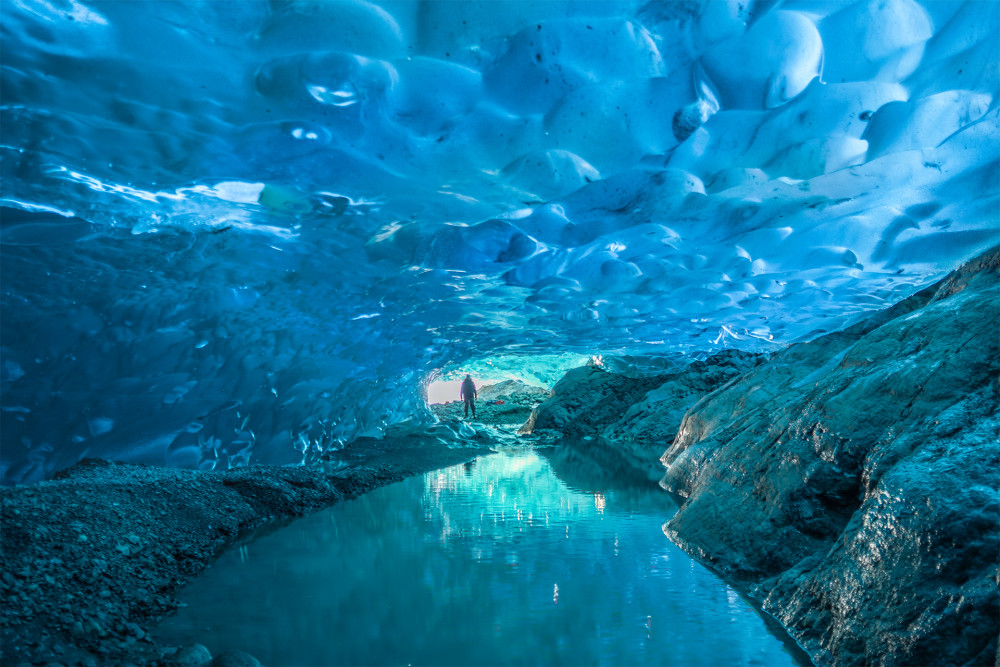 Small-Group Ice Cave & Glacier Hike in Vatnajökull from Jökulsárlón (Max 8)