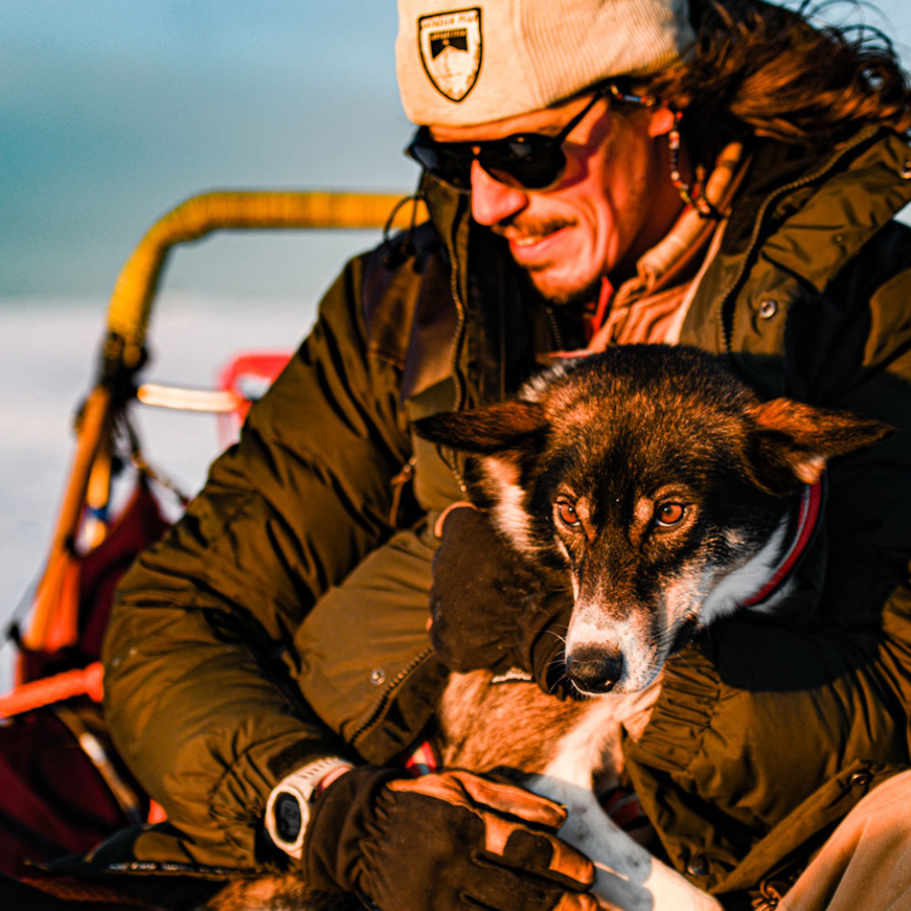 Extended Dogsledding Mountain Adventure with Huskies & Cabin Stop
