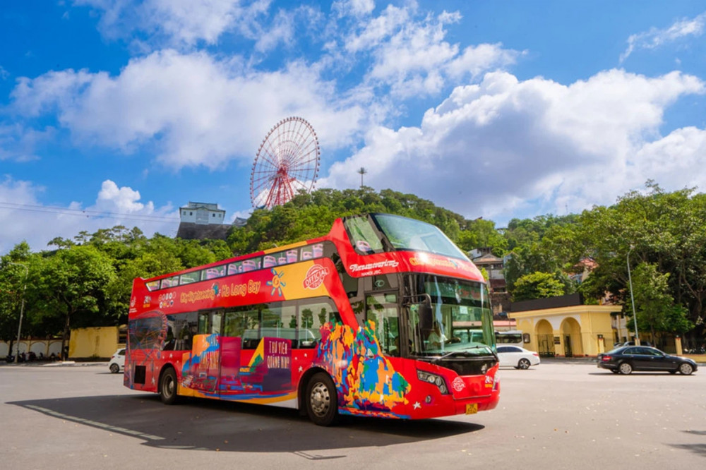 City-Sightseeing Hop-On Hop-Off Bus Tour Ha Long