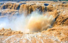 Private One Day Xian Side Tour to Hukou Waterfall