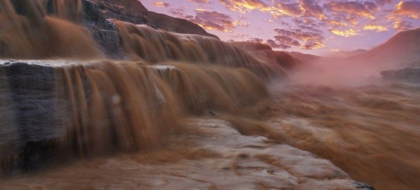 Private One Day Xian Side Tour to Hukou Waterfall