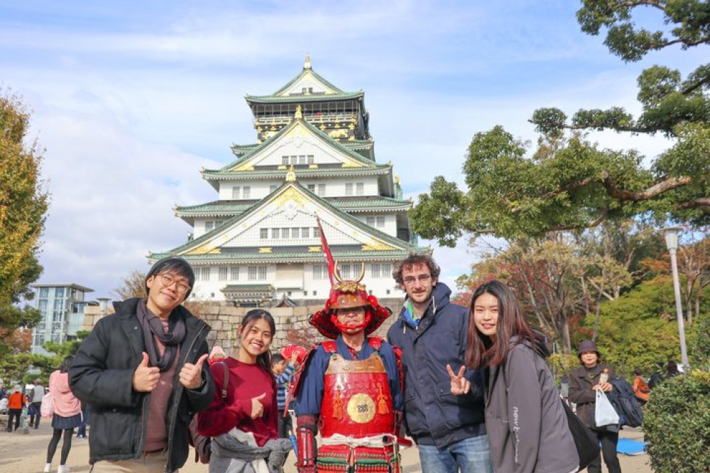 5-hour Master Osaka’s Must See Tour Kuromon Dotonbori and Castle
