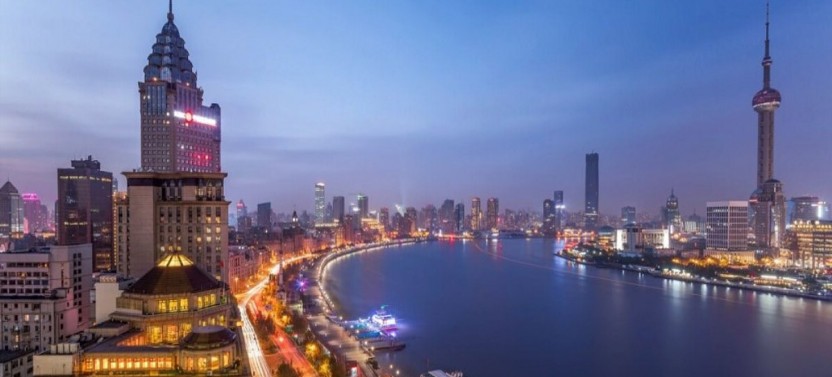 Private Shanghai Night Tour: Huangpu River Cruise & Nanjing Road
