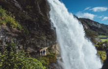 Guided Fjord Tours AS15