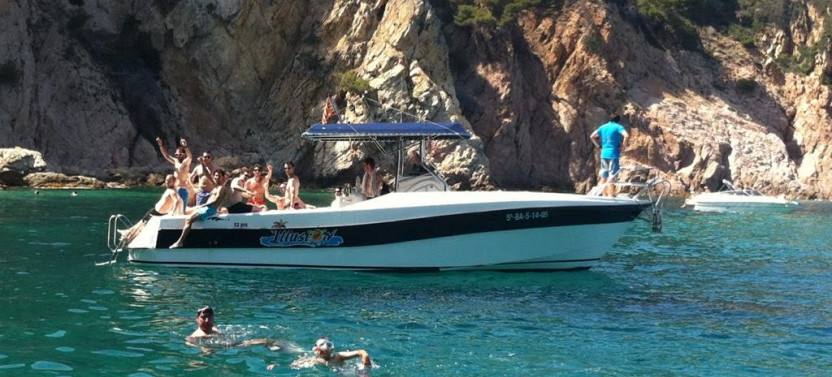 Half Day Boat Tour with Drinks (4 Hours)