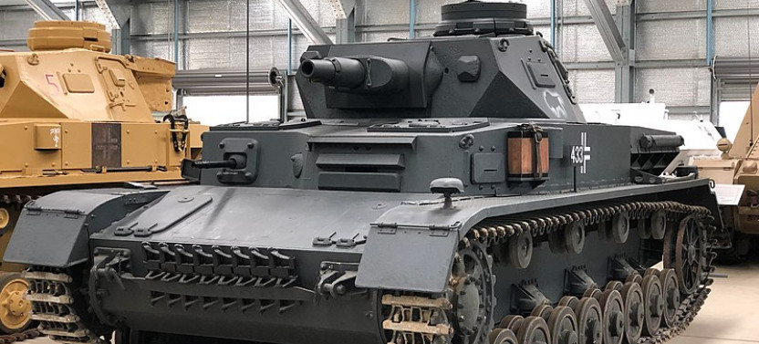 Kuranda: Artillery Museum, Skyrail and Scenic Rail XC