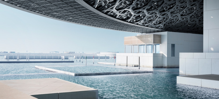 Grand Mosque and Louvre Abu Dhabi Tour from Dubai