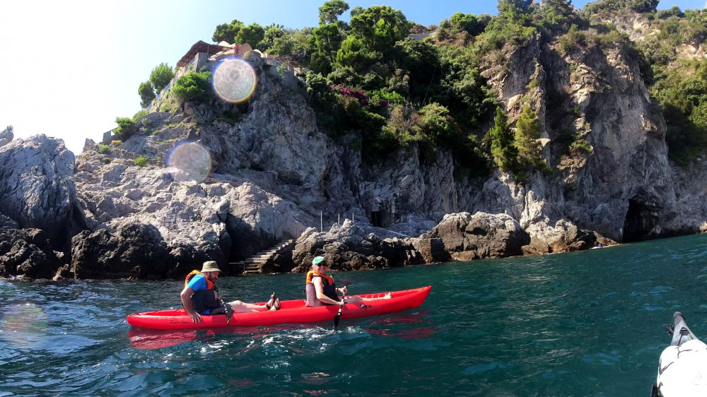 Kayak & Snorkeling Tour to Maiori (Pandora's Grotto) with Aperitif