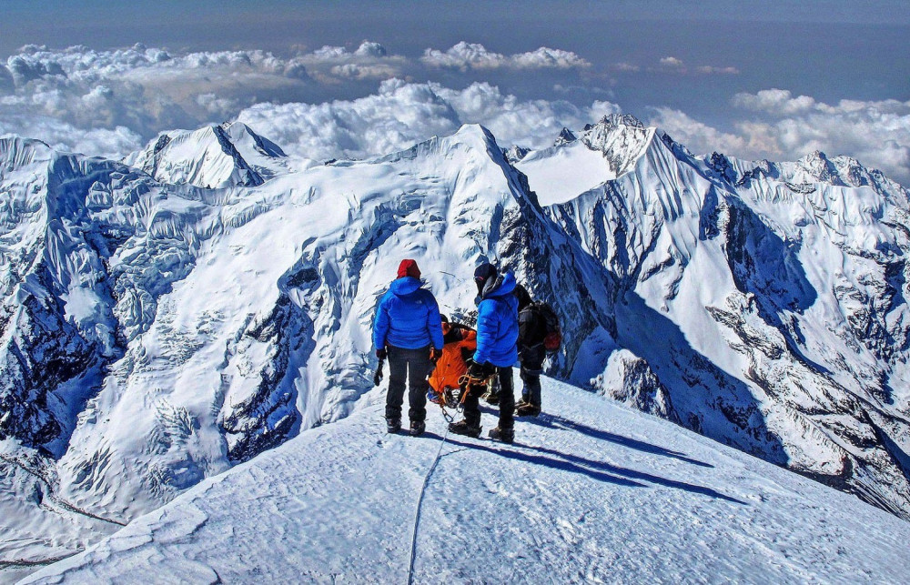 19 Island Peak Climb With Everest Base Camp