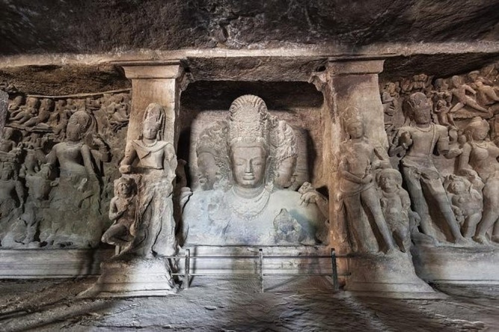 Mumbai Sightseeing Tour with Elephanta Cave Tour