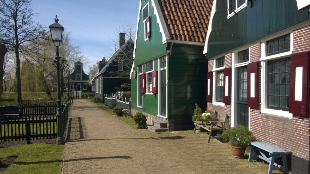 Zaan Tours