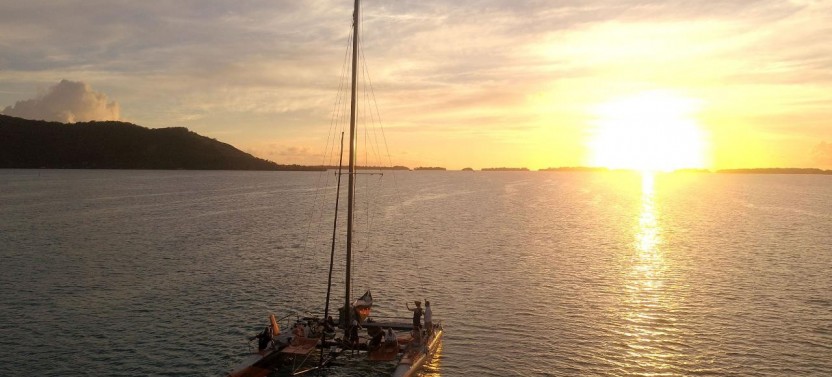 Small Group Sunset Escape Sailing Experience