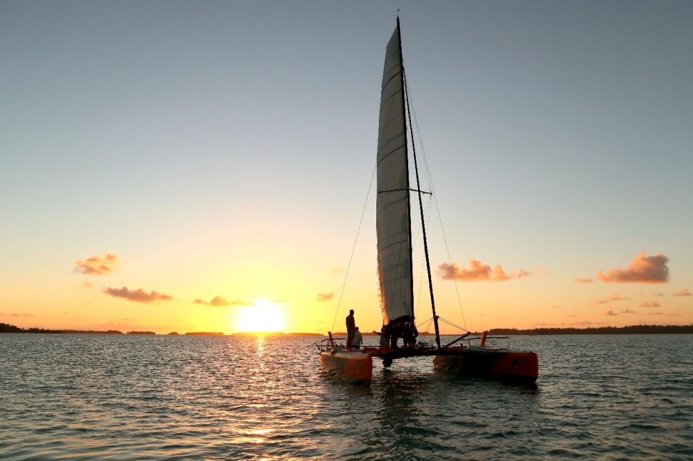 Small Group Sunset Escape Sailing Experience