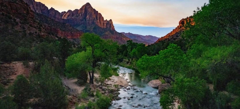 Small-Group Full-Day Hiking Adventure in Zion National Park
