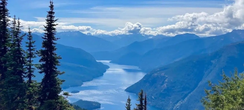 Private Full-Day Hiking Adventure in North Cascades National Park
