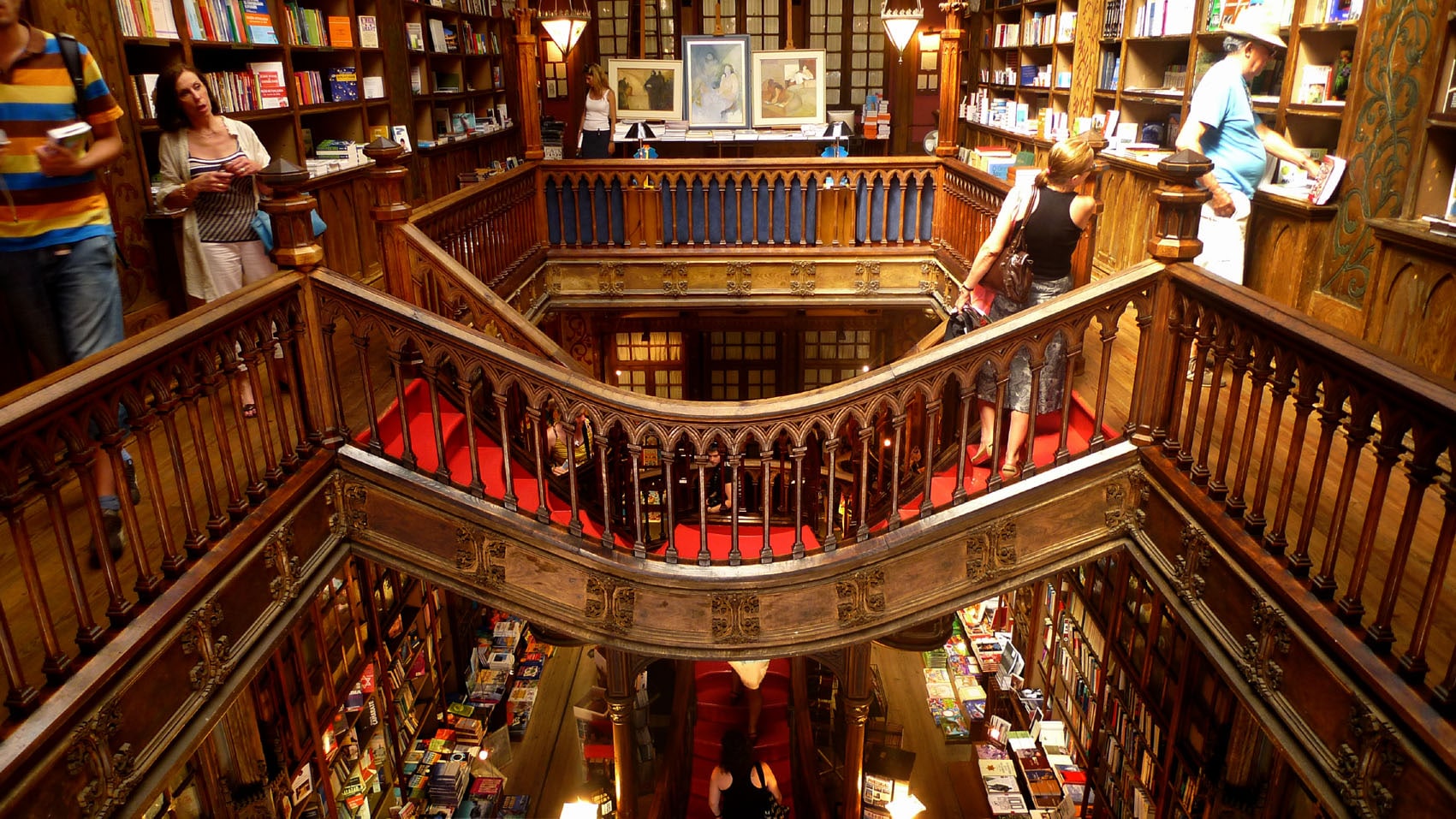 Visting Livraria Lello is an amazing thing to do in Portugal