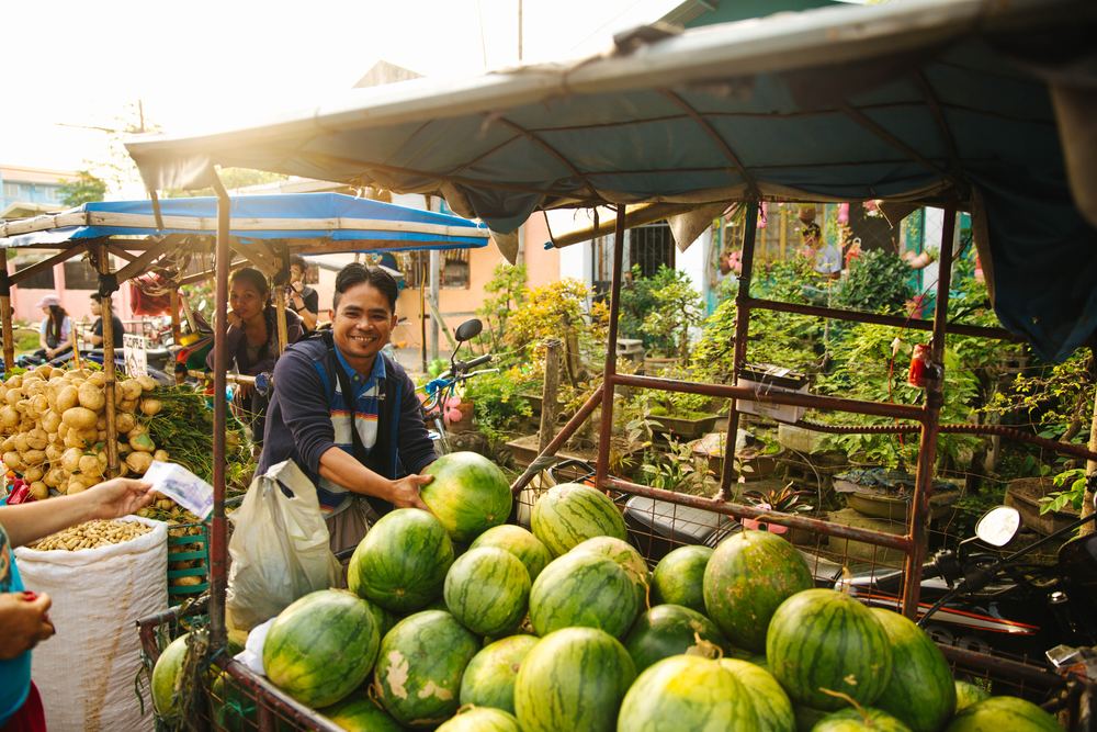 Trying new foods is one of the best things to do in the Philippines