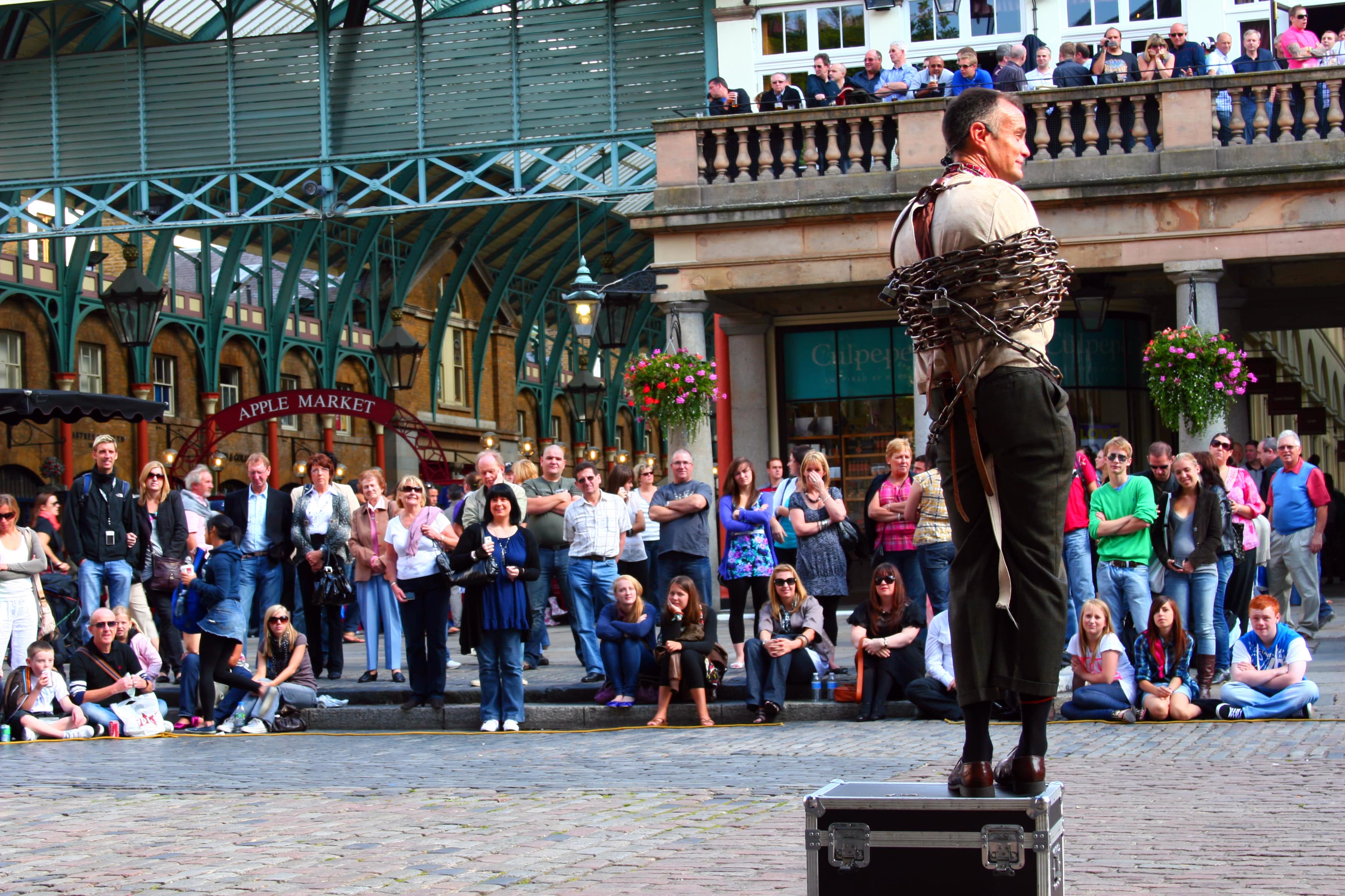 Catching a free performance at Covent Garden is a cool thing to do in London