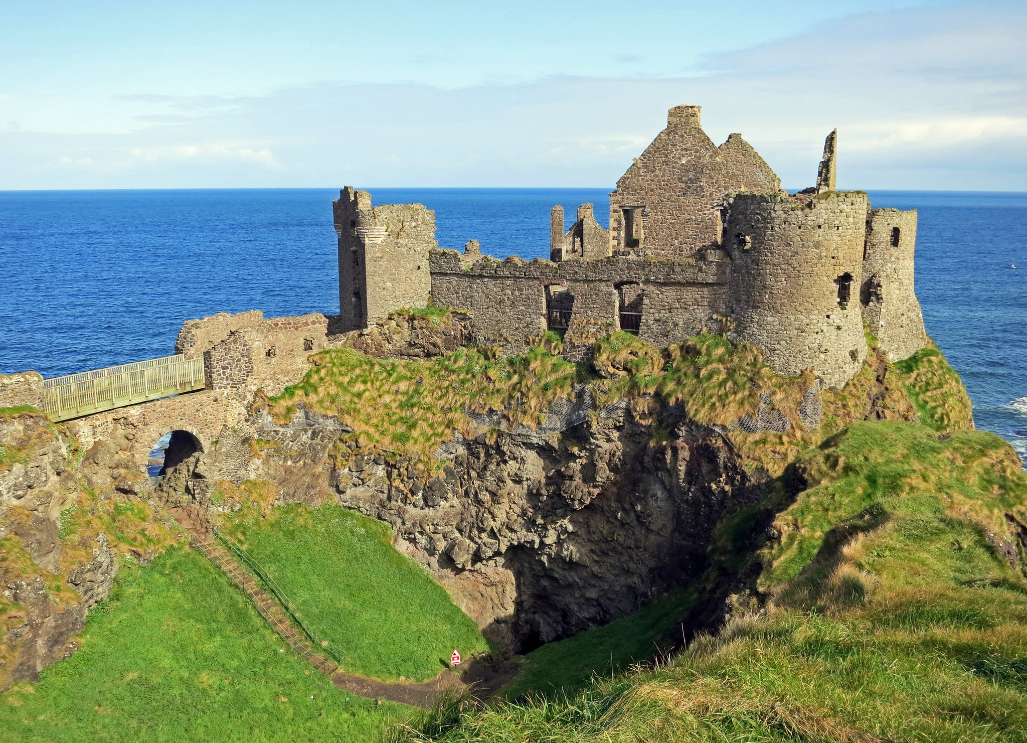 Exploring Dunluce Castle is one of the coolest things to do in Northern Ireland