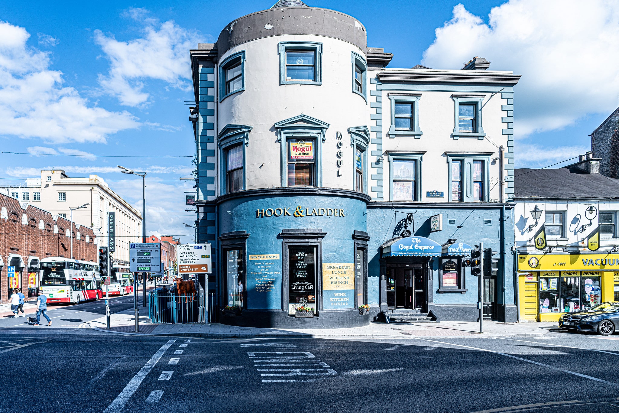 Eating at Hook and Ladder is one of the best things to do in Limerick