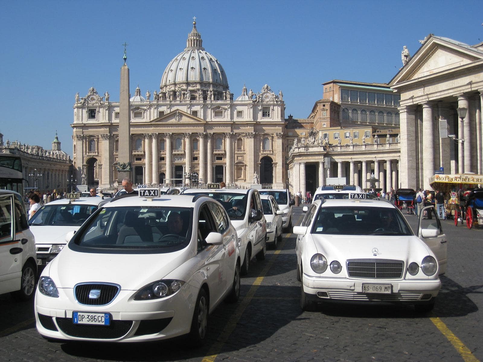 Taxis and Uber Transportation in Italy