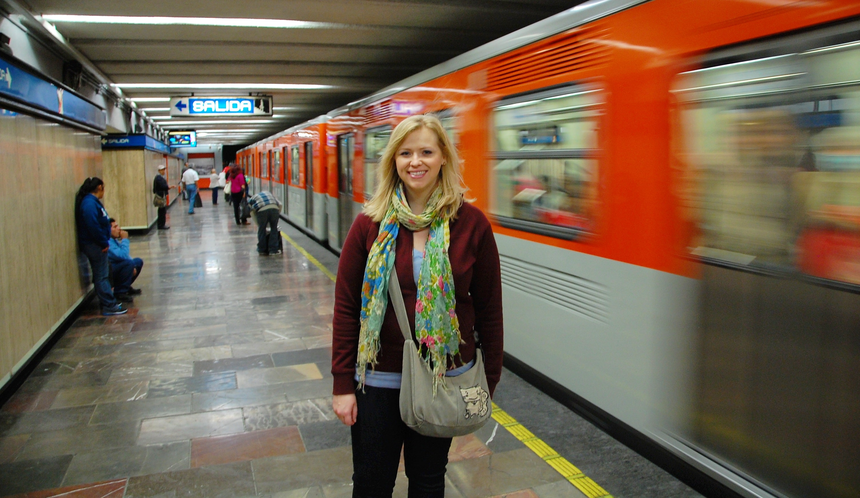 For what to wear in Mexico City on the metro, consider getting a cross-body purse